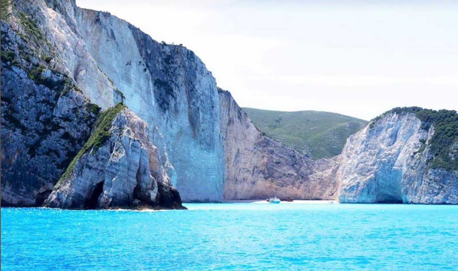 what to do in zakynthos shipwreck beach