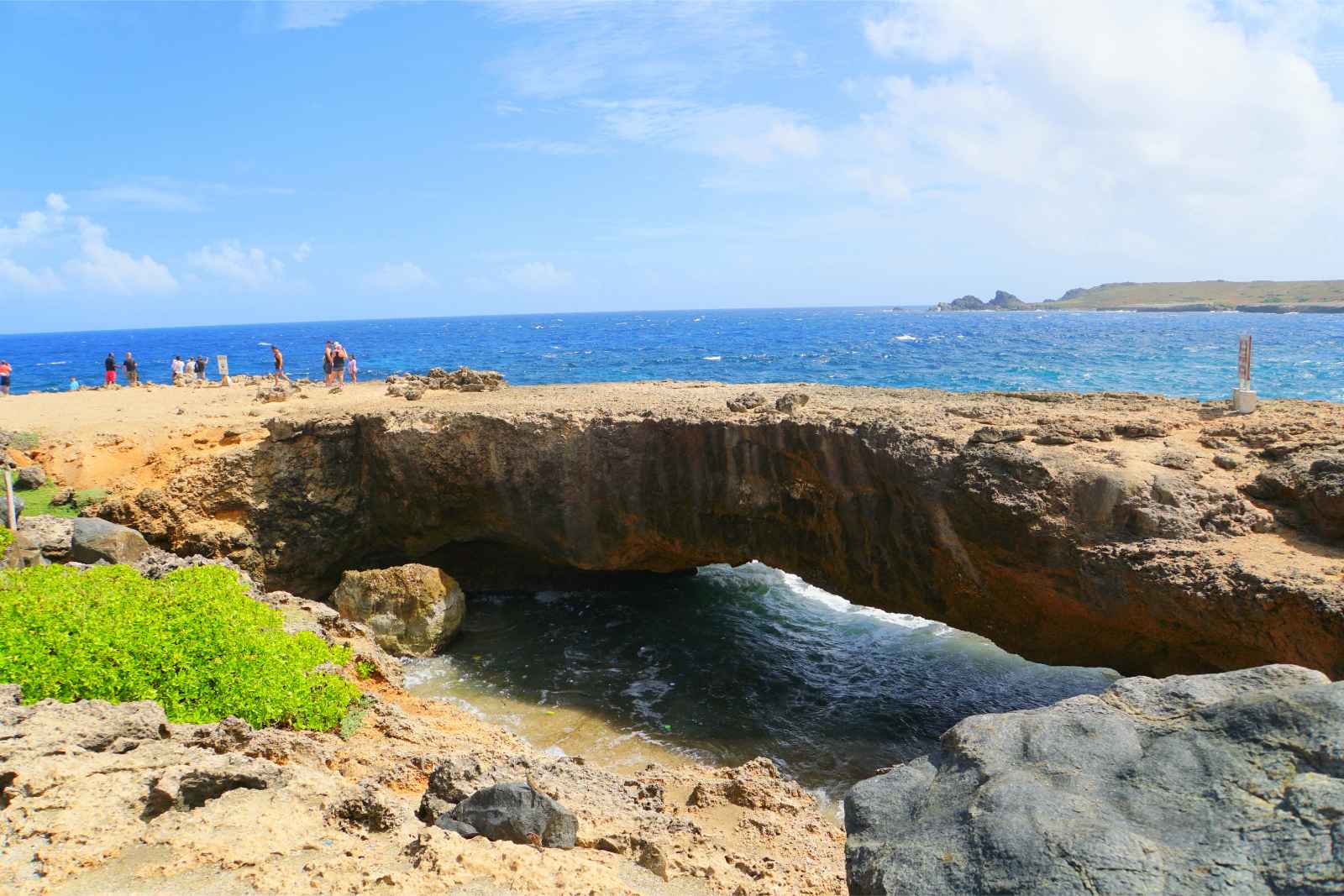 Best Things To Do in Aruba natural bridge