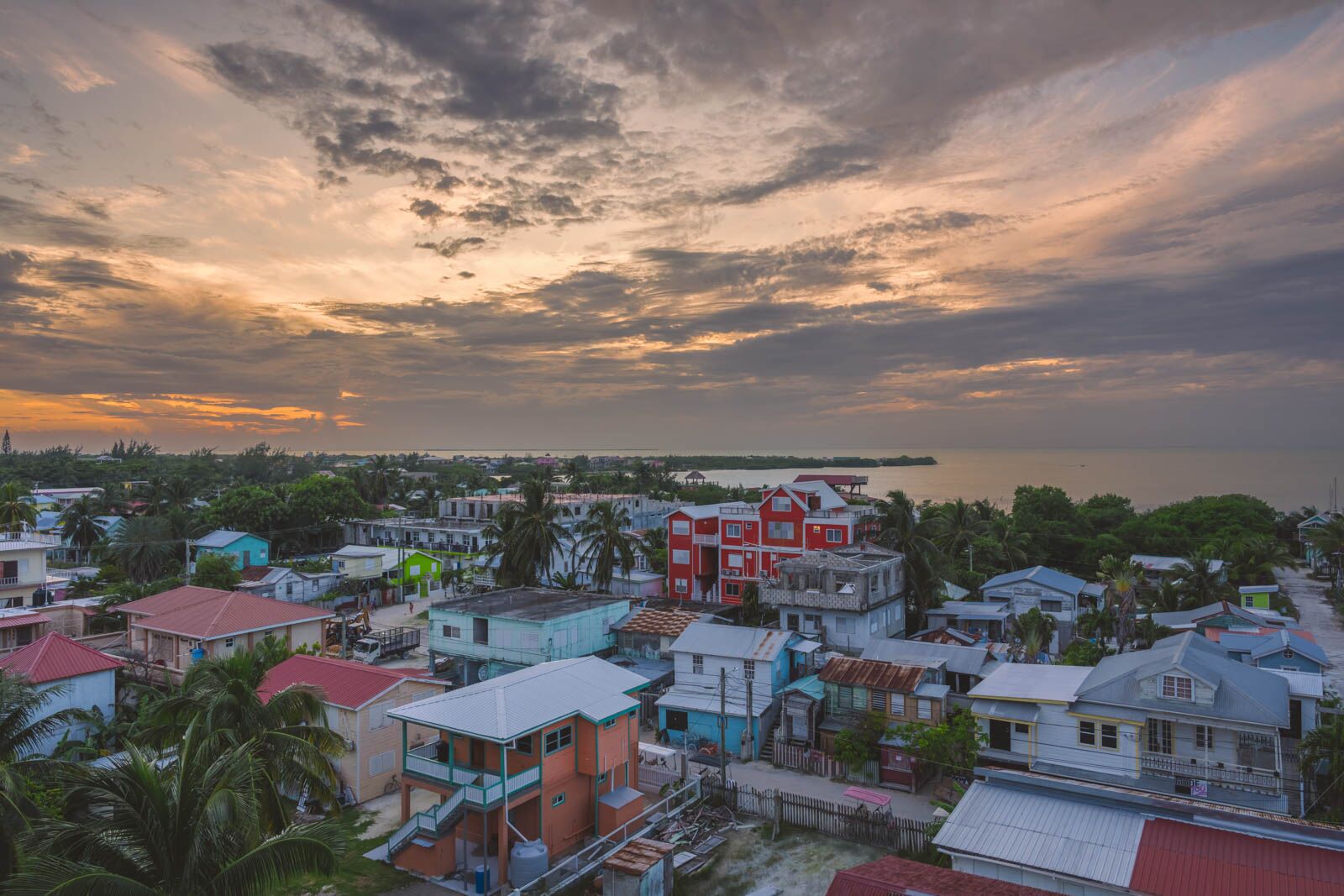 Things to do in Caye Caulker Belize Rooftop bar Sunset