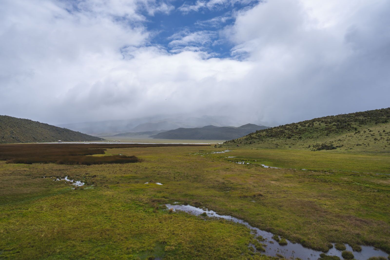 Galapagos Cruises Pre-Tour in Quito - Cotopaxi Volcano