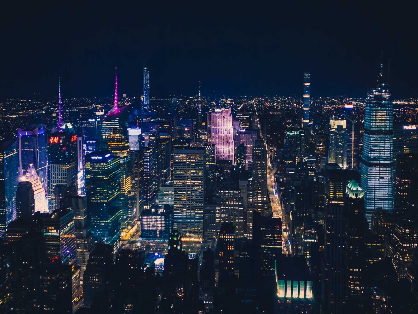 The Empire State Building's view over New York at night.