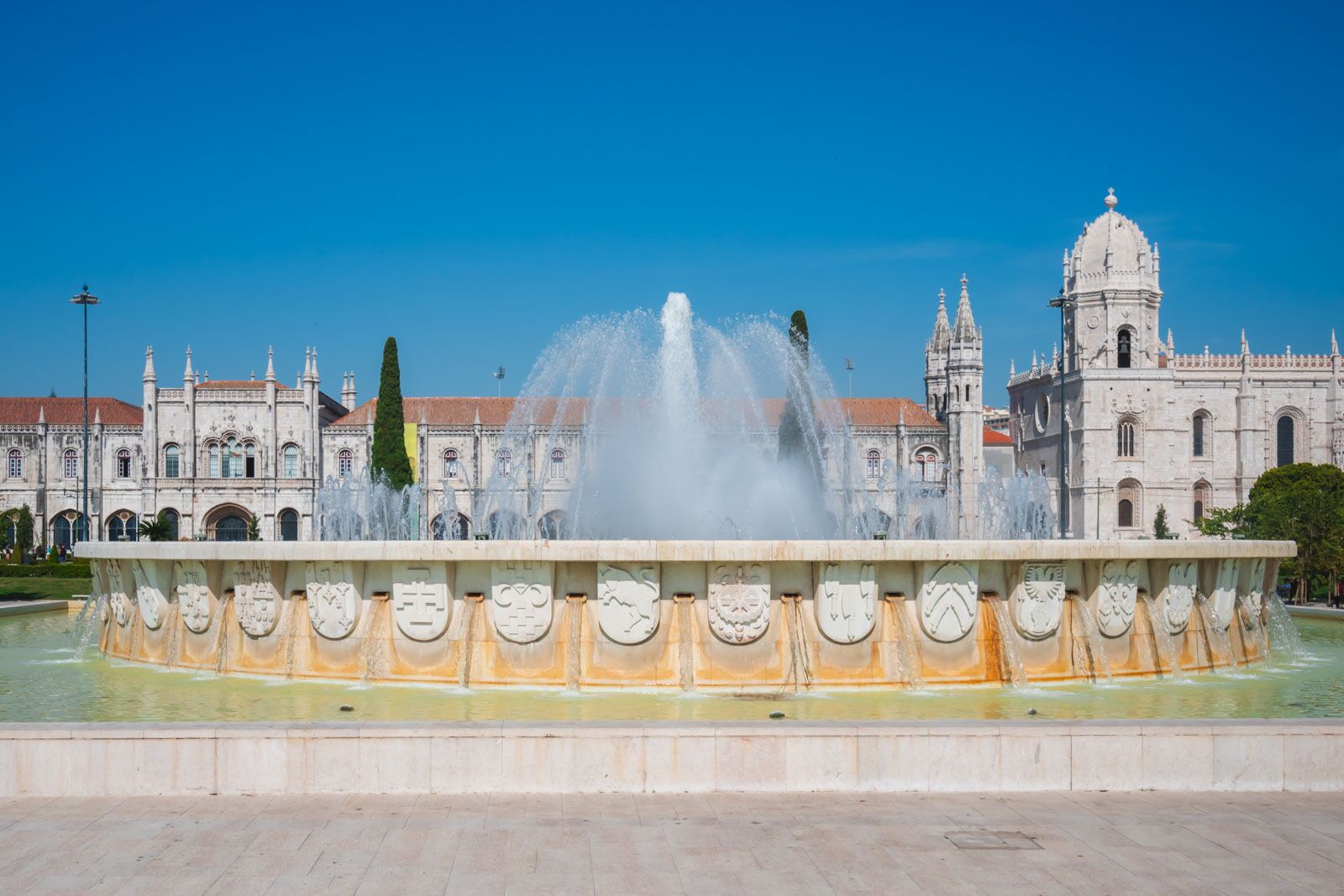 Fountain outside Jeronimos Monastery in nLisbon