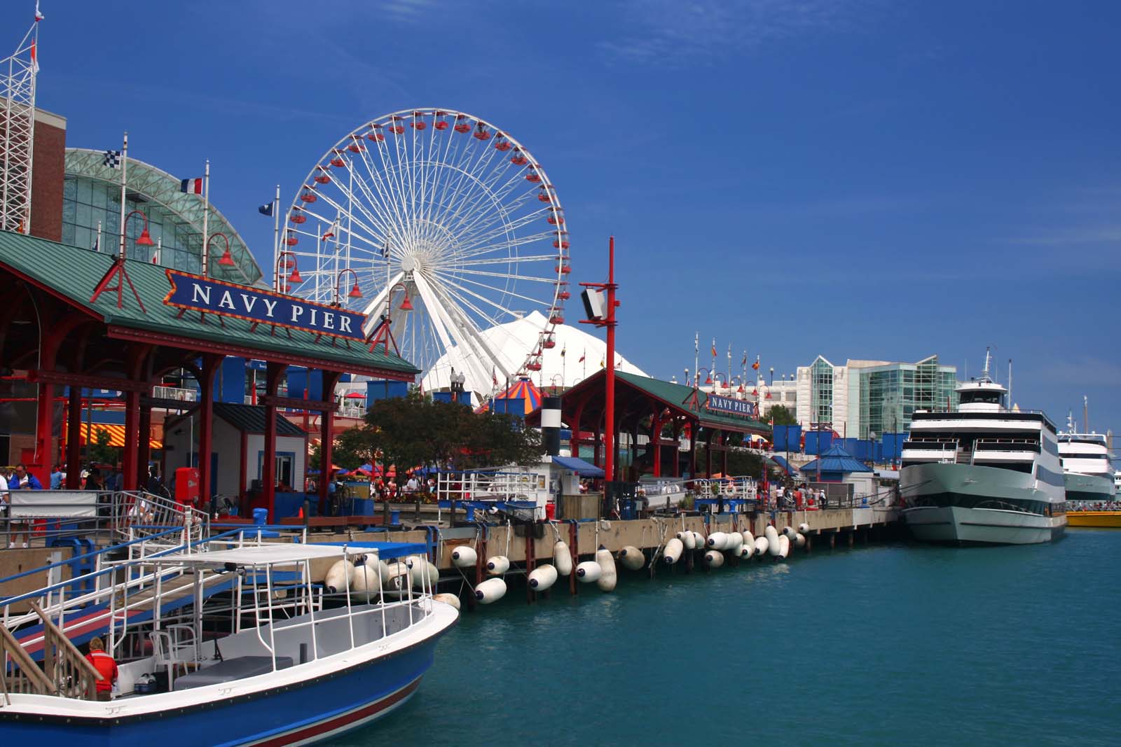 where to stay in chicago navy pier