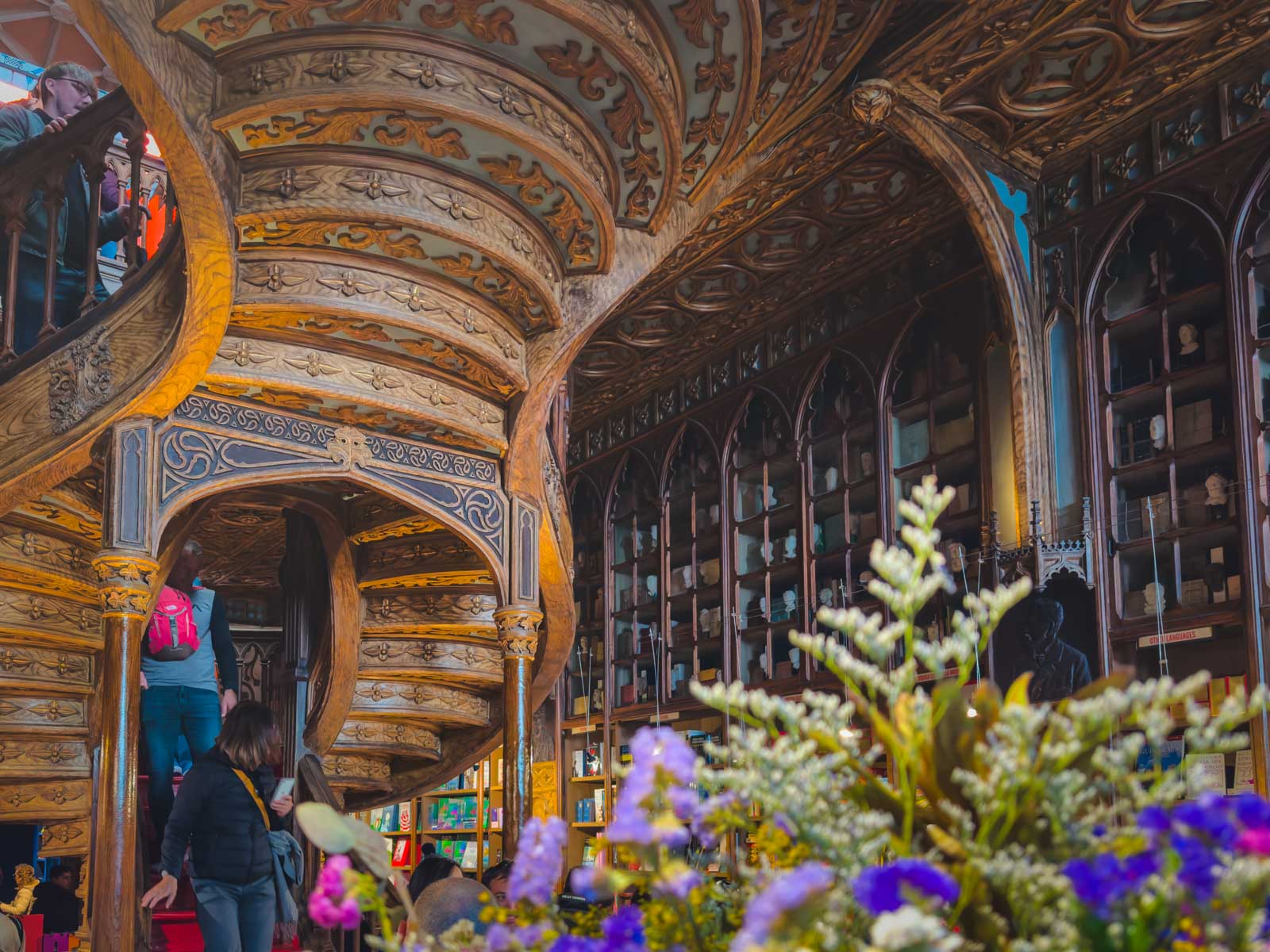 Why you should visit the Livraria Lello in Porto Portugal